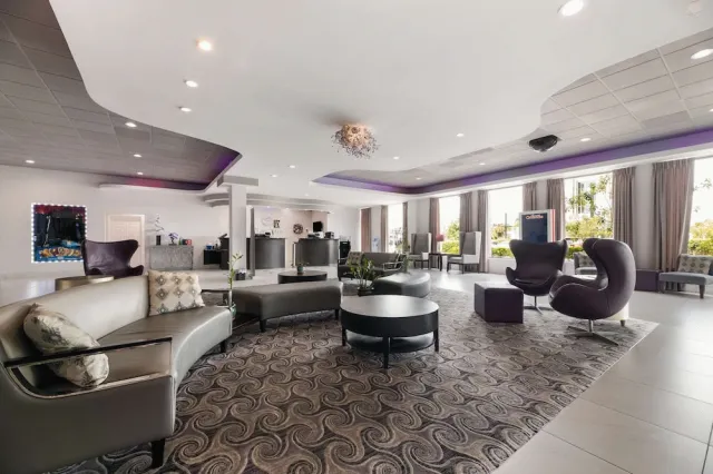 Billede av hotellet Clarion Inn & Suites Across From Universal Orlando Resort - nummer 1 af 59