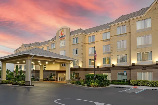 Billede av hotellet Comfort Suites Near Universal Orlando Resort - nummer 1 af 47