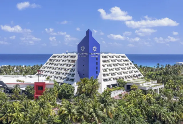 Billede av hotellet The Pyramid Cancun By Oasis - - nummer 1 af 100
