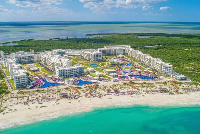 Billede av hotellet Planet Hollywood Cancun, An Autograph Collection All-Inclusive Resort - nummer 1 af 100