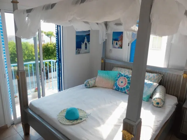 Billede av hotellet Greek Island Style 2 Bedroom Villa With Pool - nummer 1 af 21