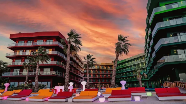 Billede av hotellet voco Monaco Dubai,an IHG Hotel - Adults Only - nummer 1 af 100