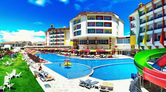 Billede av hotellet Ramada Resort By Wyndham Side - nummer 1 af 30