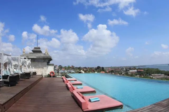 Billede av hotellet The Crystal Luxury Bay Resort Nusa Dua - nummer 1 af 30