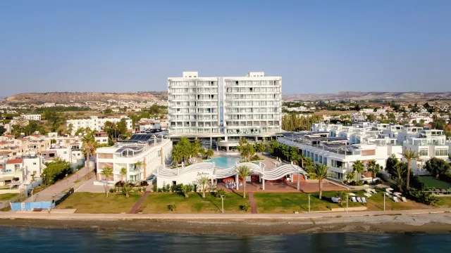 Billede av hotellet Radisson Beach Resort Larnaca - nummer 1 af 35