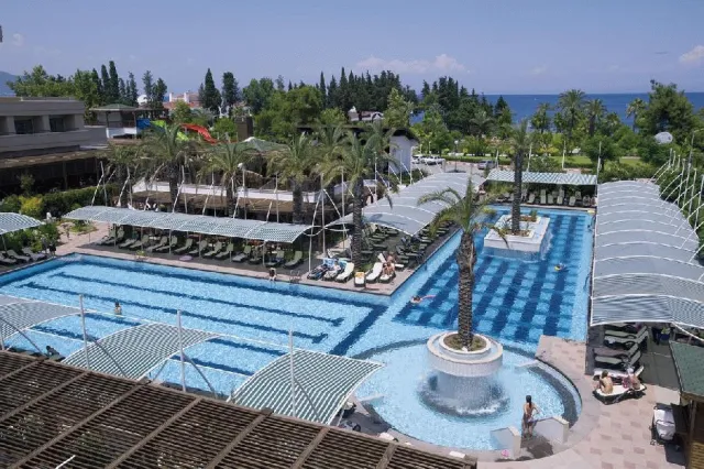 Billede av hotellet Crystal De Luxe Resort and Spa - nummer 1 af 10