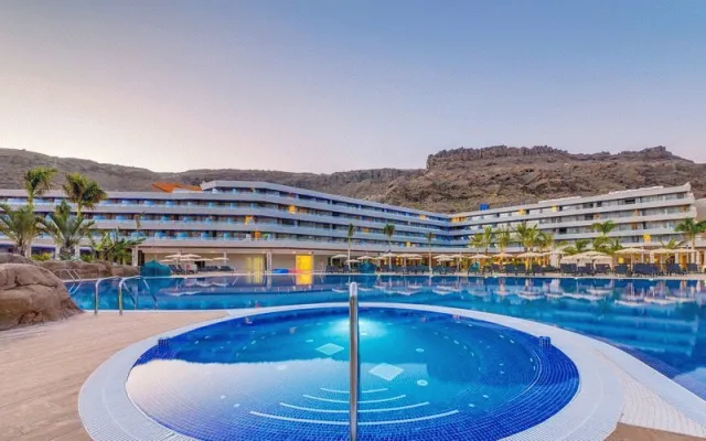 Billede av hotellet Radisson Blu Resort & Spa - nummer 1 af 35