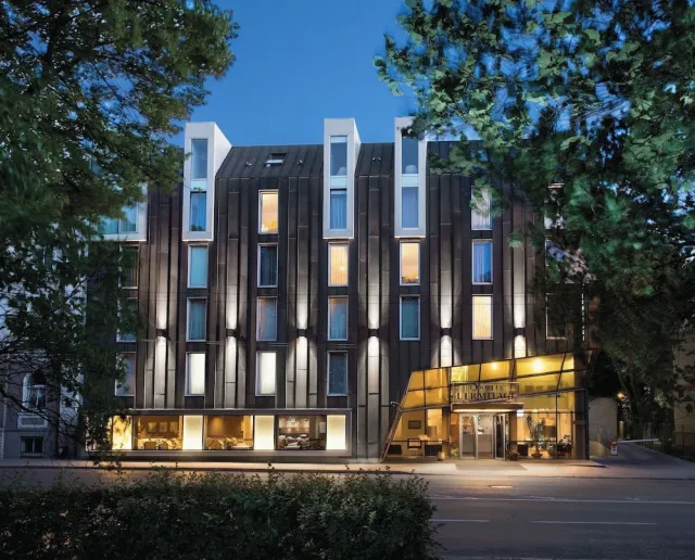 Billede av hotellet L'Ermitage Hotel - nummer 1 af 10
