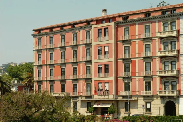 Billede av hotellet The Britannique Naples - nummer 1 af 100