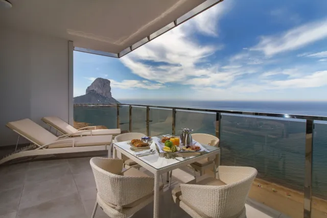 Billede av hotellet ESTIMAR Calpe Suitopia 3 & three - nummer 1 af 10