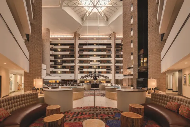 Billede av hotellet Embassy Suites by Hilton Orlando International Dr ICON Park - nummer 1 af 39