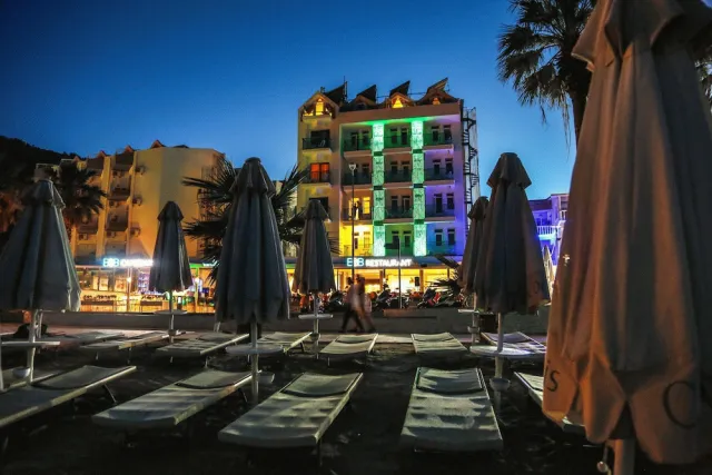 Billede av hotellet B&B Yüzbaşı Beach Hotel - nummer 1 af 10
