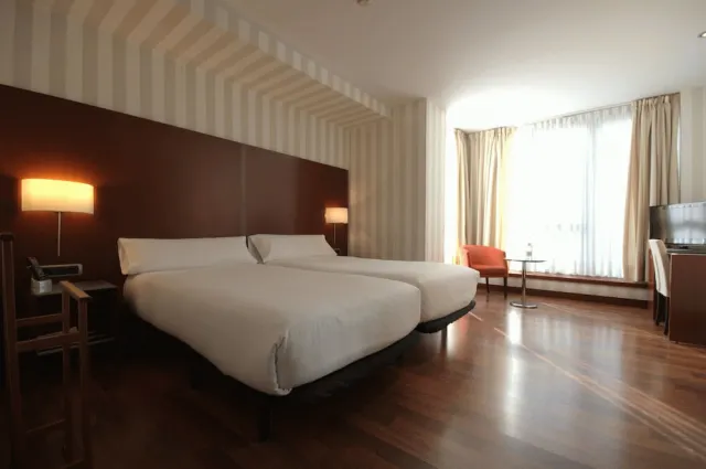 Billede av hotellet Hotel Zenit Conde De Borrell - nummer 1 af 42