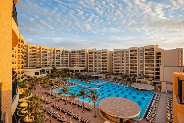 Billede av hotellet The Royal Sands Resort & Spa - nummer 1 af 88