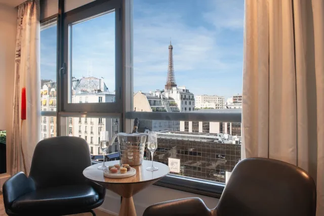 Billede av hotellet Le Parisis Paris Tour Eiffel - nummer 1 af 41