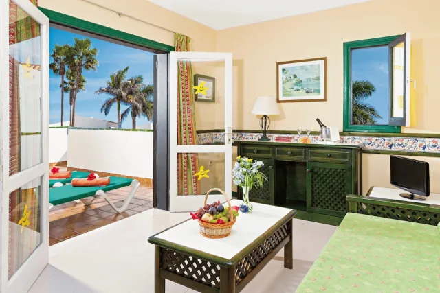 Billede av hotellet Puerto Caleta - nummer 1 af 15