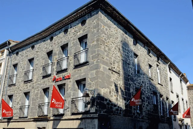 Billede av hotellet Logis Hotel Yseria - Historical Center - nummer 1 af 44