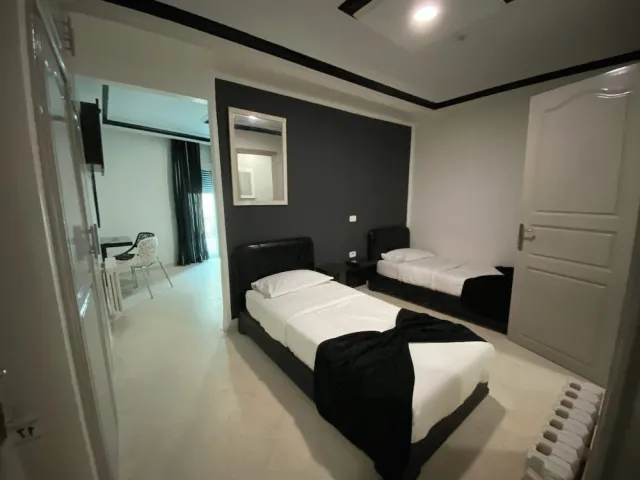 Billede av hotellet Hôtel Le Calife - nummer 1 af 23