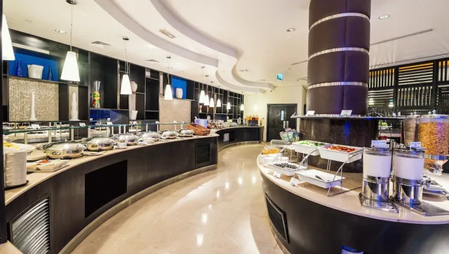 Billede av hotellet Holiday Inn Express Dubai Airport, an IHG Hotel - nummer 1 af 47