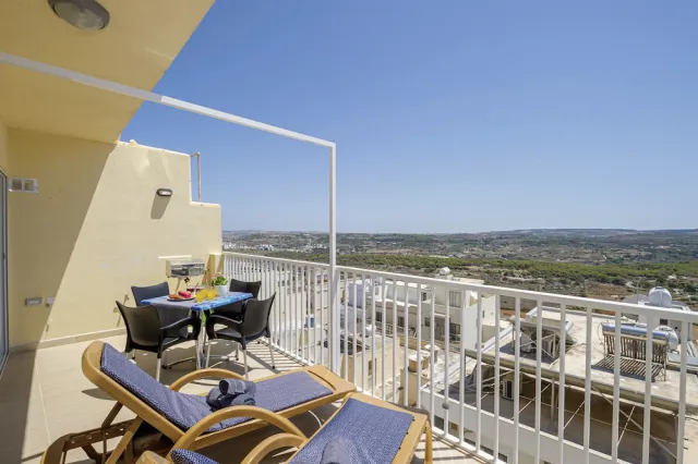 Billede av hotellet Summer Breeze with Panoramic terrace by Getaways Malta - nummer 1 af 35