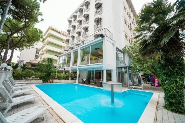 Billede av hotellet Hotel Royal Plaza - nummer 1 af 36