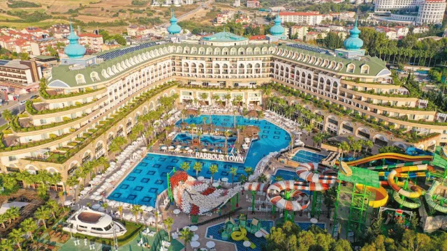 Billede av hotellet Crystal Sunset Luxury Resort & Spa - - nummer 1 af 100