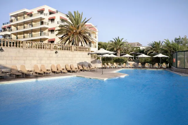 Billede av hotellet Ramada by Wyndham Athens Attica Riviera - nummer 1 af 26