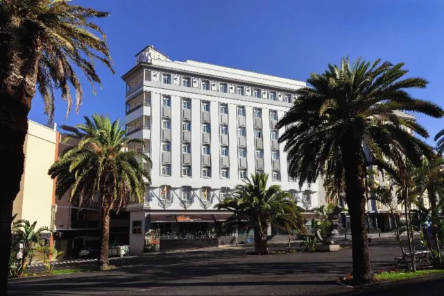 Billede av hotellet Occidental Santa Cruz Contemporáneo - nummer 1 af 55