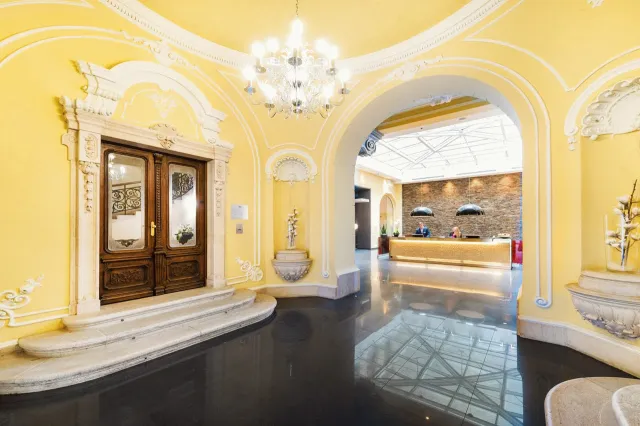 Billede av hotellet Eurostars Palazzo Zichy - nummer 1 af 25