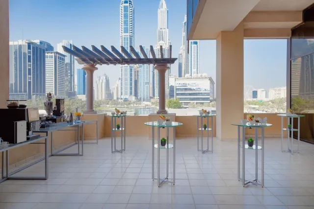 Billede av hotellet Arjaan by Rotana Dubai Media City - nummer 1 af 10