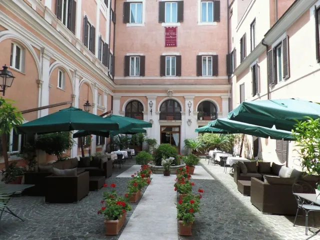 Billede av hotellet Antico Palazzo Rospigliosi - nummer 1 af 10