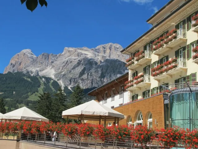 Billede av hotellet Grand Hotel Savoia Cortina d'Ampezzo, A Radisson Collection Hotel - nummer 1 af 10