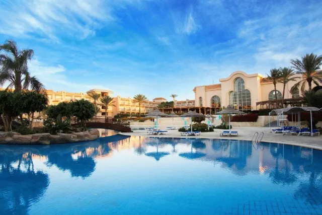 Billede av hotellet Pyramisa Sahl Hasheesh Beach Resort - nummer 1 af 18