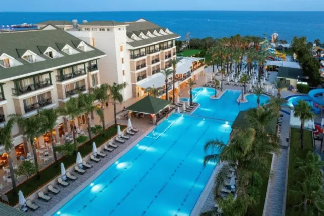 Billede av hotellet Alva Donna Beach Resort - nummer 1 af 7