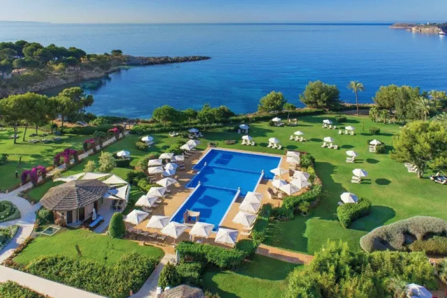 Billede av hotellet The St. Regis Mardavall Mallorca Resort - nummer 1 af 13